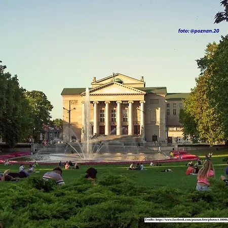 Old Town Gwarna بوزنان