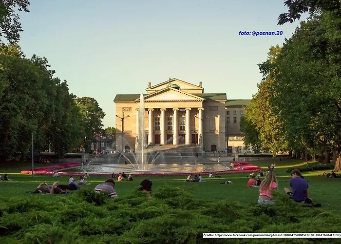 Old Town Gwarna بوزنان